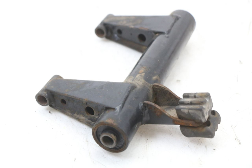 photo de SUPORTE DO MOTOR PEUGEOT KISBEE 4T 50 (2010 - 2017) - Zoom do estado de desgaste