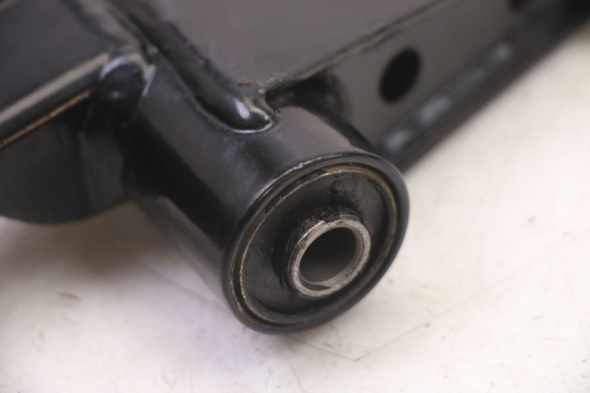 photo de SUPORTE DO MOTOR PEUGEOT KISBEE 4T 50 (2018 - 2022) - Vista geral