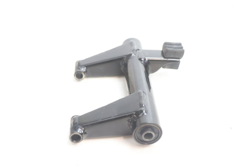 photo de SUPORTE DO MOTOR PEUGEOT KISBEE 4T 50 (2018 - 2022) - Outro ângulo de visão