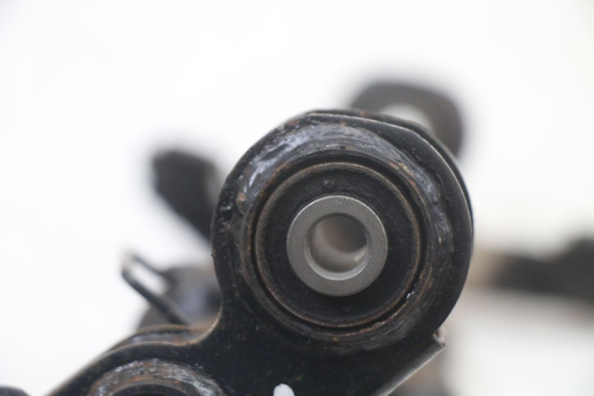 photo de SUPORTE DO MOTOR KYMCO PEOPLE S 125 (2000 - 2008) - Ampliação técnica