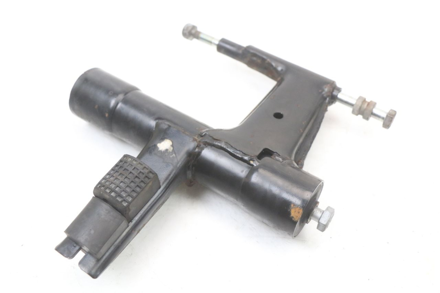 photo de SUPORTE DO MOTOR PIAGGIO LIBERTY 4T 50 (2004 - 2008) - Detalhe da peça