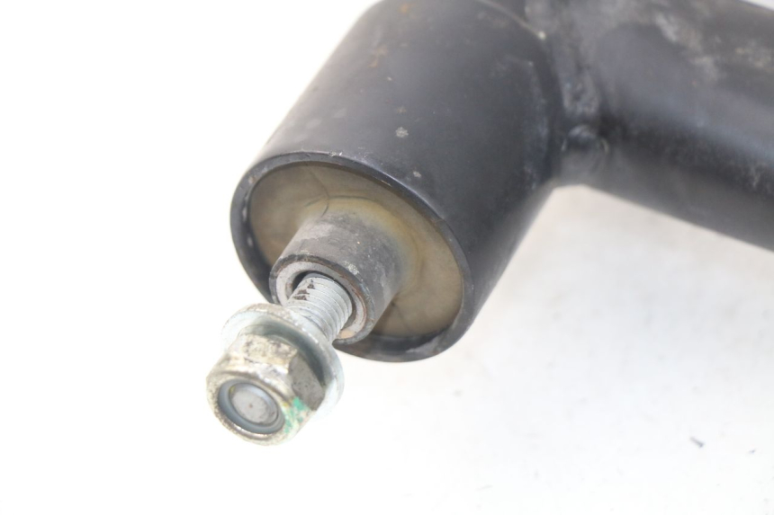 photo de SUPORTE DO MOTOR PIAGGIO LIBERTY IGET 4T 50 (2015 - 2020) - Zoom do estado de desgaste