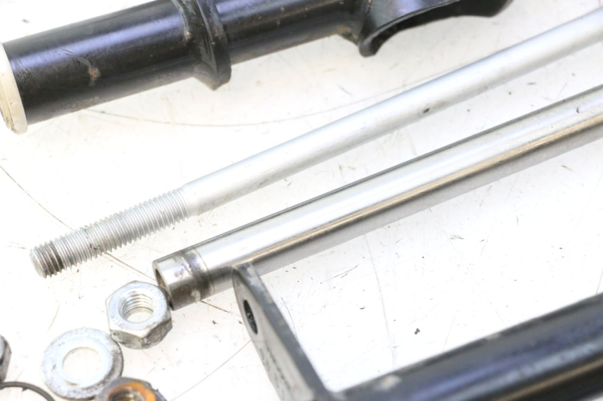 photo de SUPORTE DO MOTOR PIAGGIO LIBERTY IGET S 125 (2016 - 2020) - Ângulo alternativo