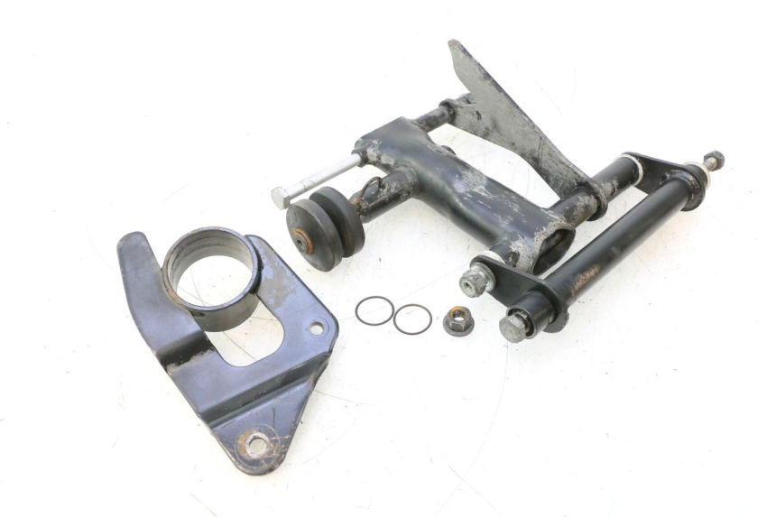 photo de SUPORTE DO MOTOR PIAGGIO LIBERTY IGET S 125 (2016 - 2020) - Outro ângulo de visão