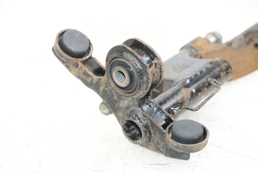 photo de SUPORTE DO MOTOR KYMCO LIKE 125 (2009 - 2016) - Outro ângulo de visão
