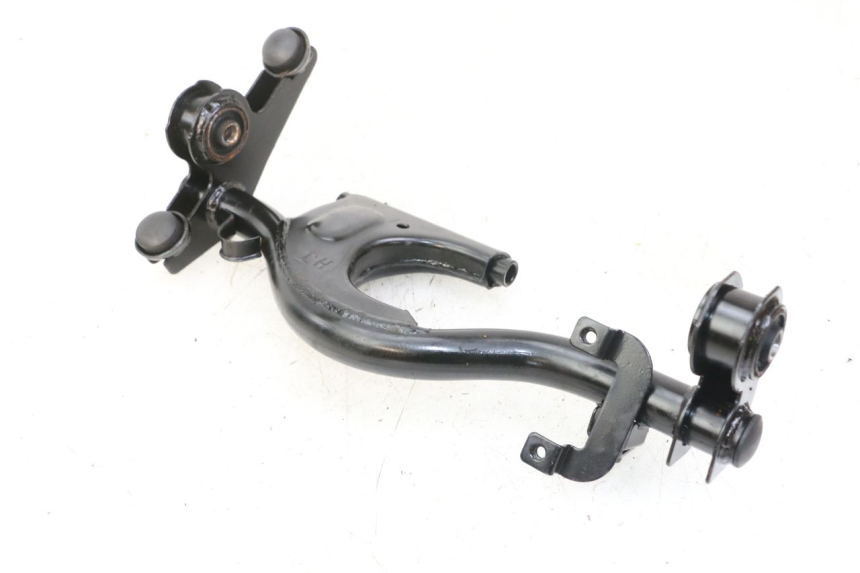 photo de SUPORTE DO MOTOR LONGJIA SHARPY 125 (2020 - 2024) - Zoom do estado de desgaste
