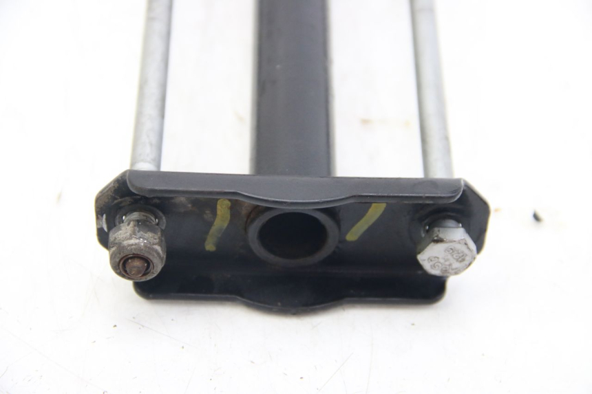 photo de SUPORTE DO MOTOR PEUGEOT LUDIX 50 (2008 - 2017) - Outro ângulo de visão