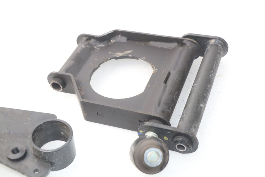 photo de SUPORTE DO MOTOR PEUGEOT METROPOLIS 400 (2017 - 2020) - Zoom do estado de desgaste