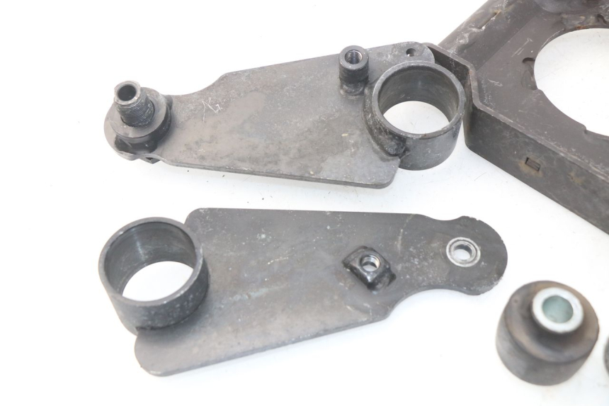 photo de SUPORTE DO MOTOR PEUGEOT METROPOLIS 400 (2017 - 2020) - Ampliação técnica