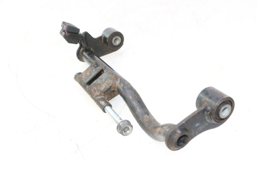 photo de SUPORTE DO MOTOR SYM MIO 50 (2005 - 2010) - Outro ângulo de visão