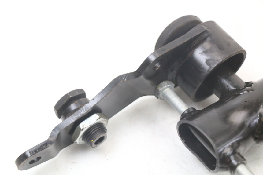 photo de SUPORTE DO MOTOR PIAGGIO MP3 HPE 350 (2018 - 2020) - Detalhe da peça