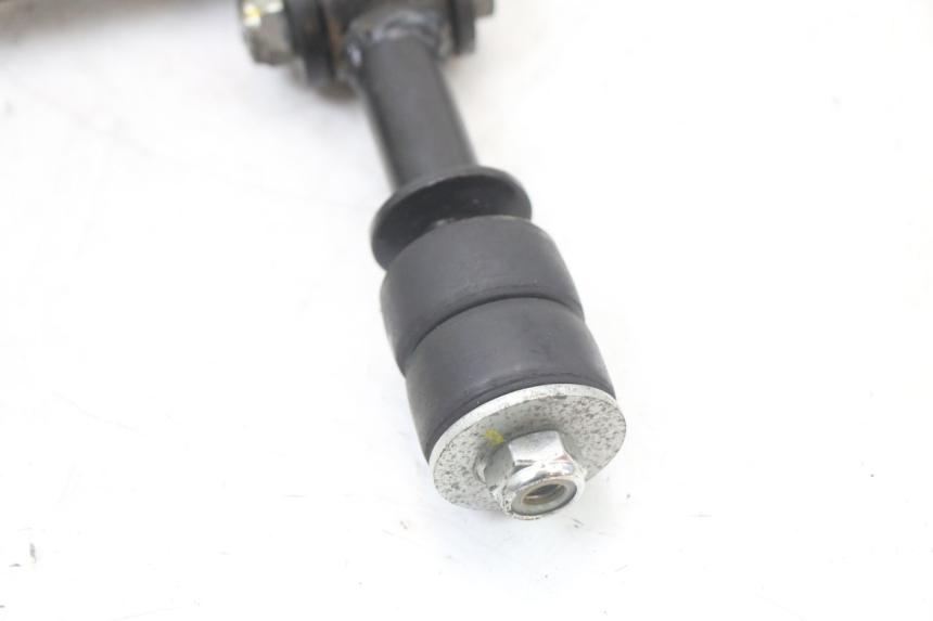 photo de SUPORTE DO MOTOR PIAGGIO MP3 HPE 350 (2018 - 2020) - Detalhes característicos