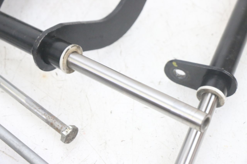 photo de SUPORTE DO MOTOR PIAGGIO MP3 HPE 300 (2019 - 2026) - Vista do produto