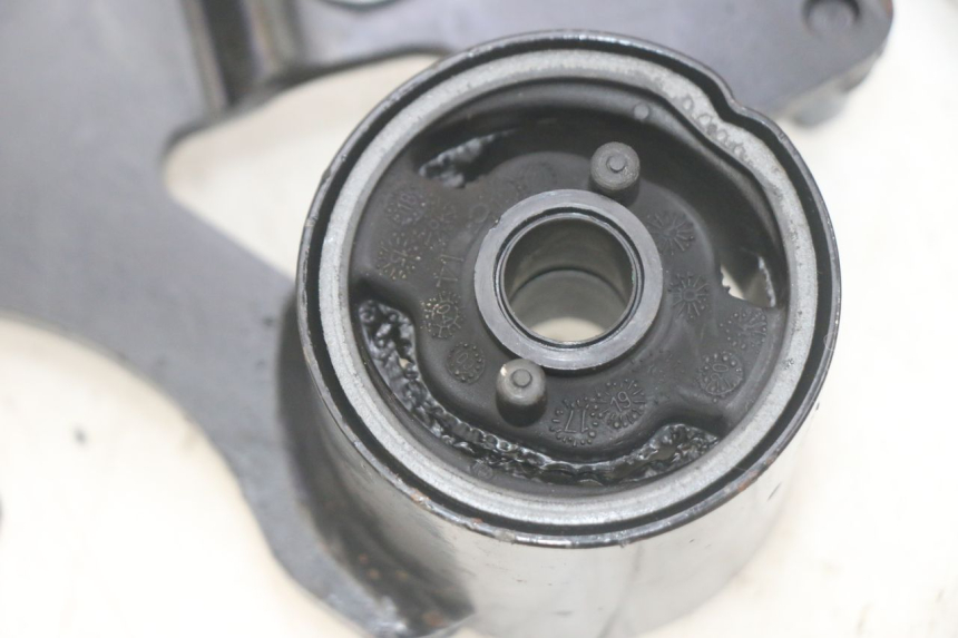 photo de SUPORTE DO MOTOR PIAGGIO MP3 HPE 300 (2019 - 2026) - Marcações e referências
