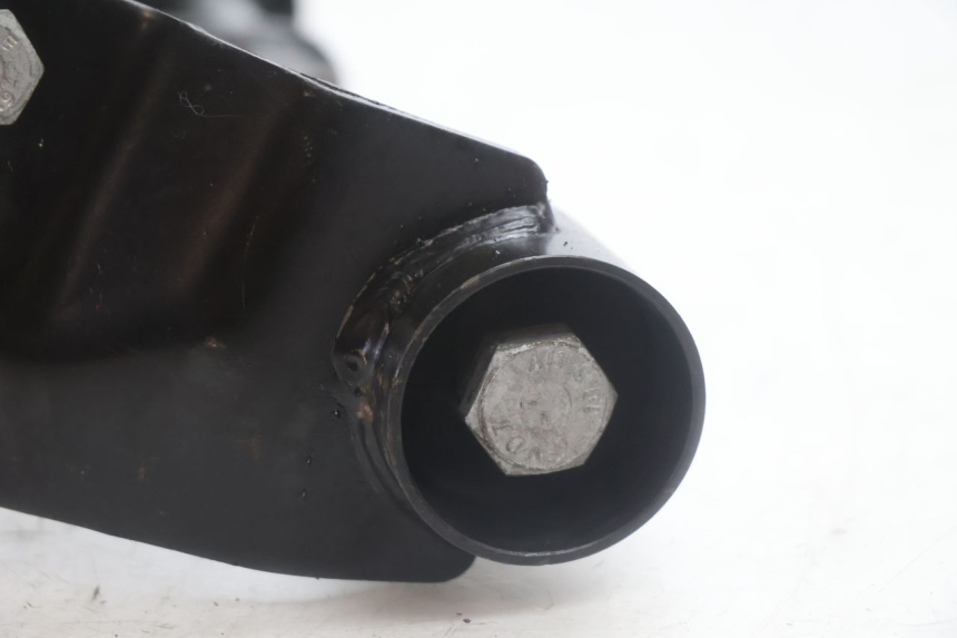 photo de SUPORTE DO MOTOR PIAGGIO MP3 HPE 530 (2022 - 2026) - Peça verificada