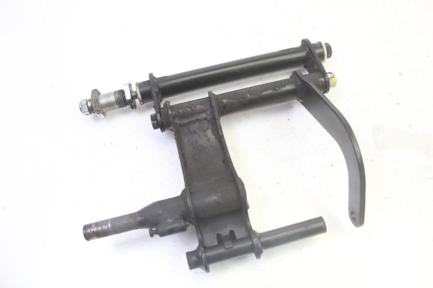 photo de SUPORTE DO MOTOR PIAGGIO MP3 LT 300 (2010 - 2016) - Zoom do estado de desgaste