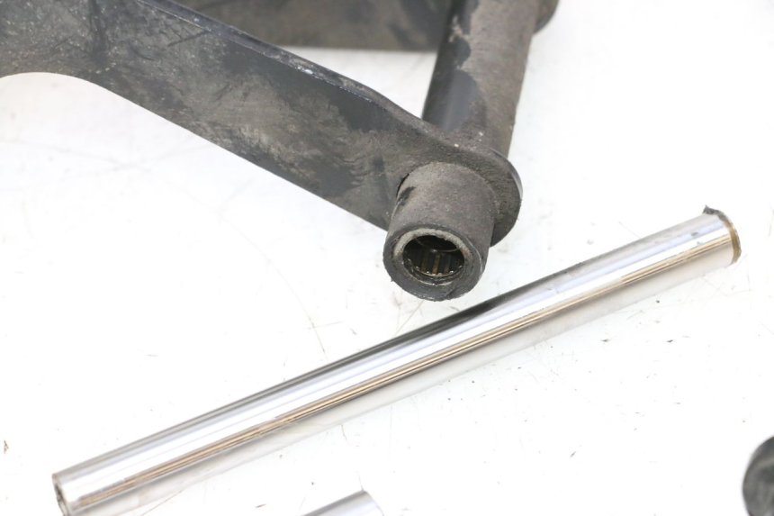 photo de SUPORTE DO MOTOR PIAGGIO MP3 LT 300 (2010 - 2016) - Detalhes característicos