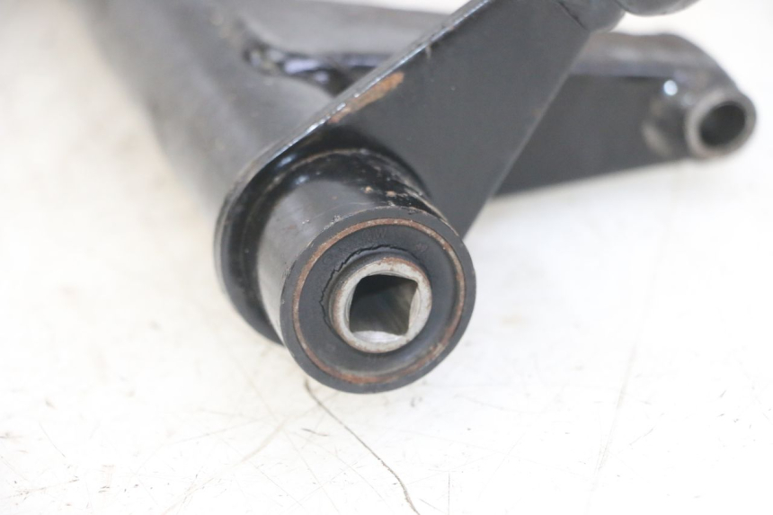 photo de SUPORTE DO MOTOR KYMCO LIKE 4T 50 (2019 - 2025) - Outro ângulo de visão