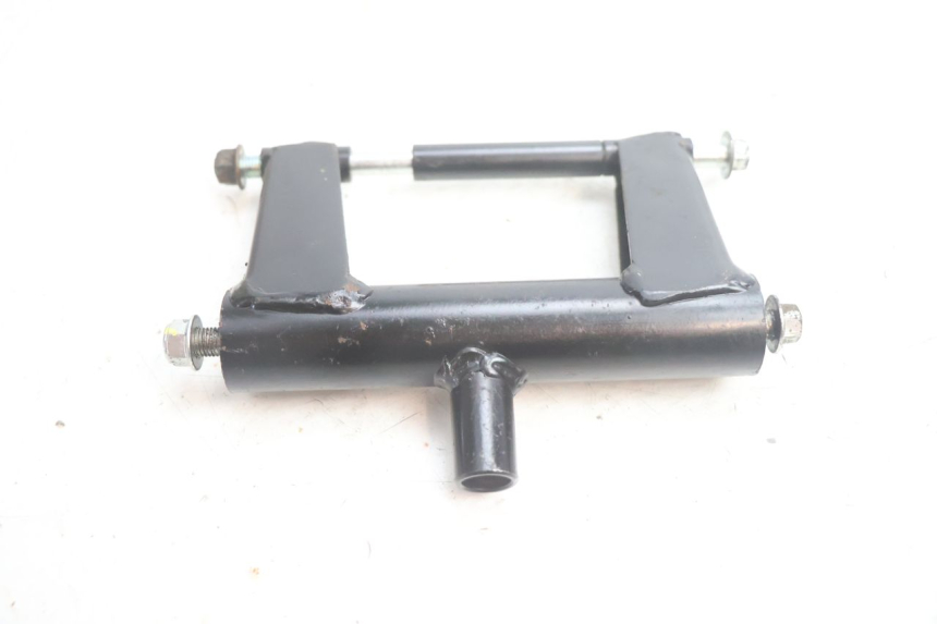photo de SUPORTE DO MOTOR JM MOTORS OLDIES 4T 50 (2020 - 2026) - Estado da superfície