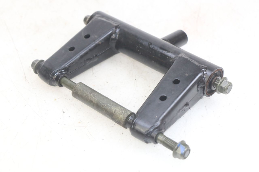 photo de SUPORTE DO MOTOR JM MOTORS OLDIES RS 4T 50 (2021 - 2024) - Detalhe da peça