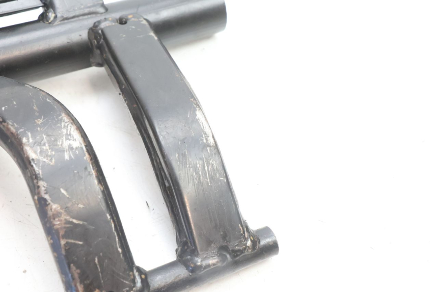 photo de SUPORTE DO MOTOR SYM ORBIT III 3 4T 50 (2021 - 2025) - Outro ângulo de visão