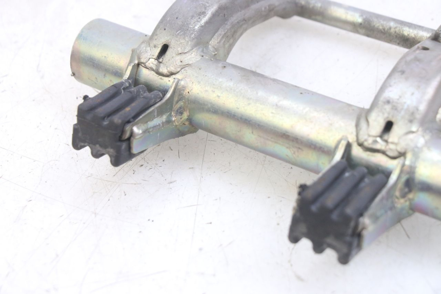 photo de SUPORTE DO MOTOR HONDA PCX (JF47) 125 (2012 - 2013) - Zoom do estado de desgaste