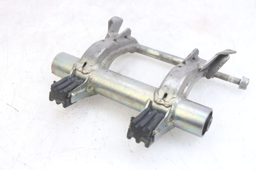 photo de SUPORTE DO MOTOR HONDA PCX (JF47) 125 (2012 - 2013) - Outro ângulo de visão