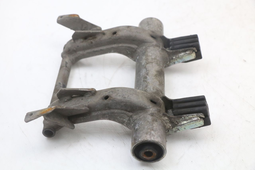 photo de SUPORTE DO MOTOR HONDA PCX (JF47) 125 (2012 - 2013) - Zoom do estado de desgaste