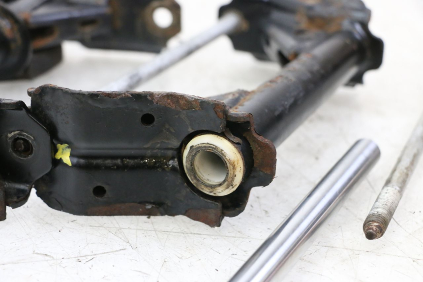photo de SUPORTE DO MOTOR PEUGEOT SATELIS COMPRESSOR K15 125 (2006 - 2009) - Ampliação técnica