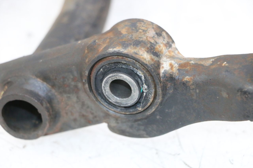 photo de SUPORTE DO MOTOR PEUGEOT TWEET 4T 50 (2014 - 2019) - Zoom do estado de desgaste