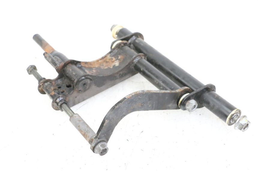 photo de SUPORTE DO MOTOR PIAGGIO VESPA GRANTURISMO 200 (2004 - 2005) - Detalhe da peça