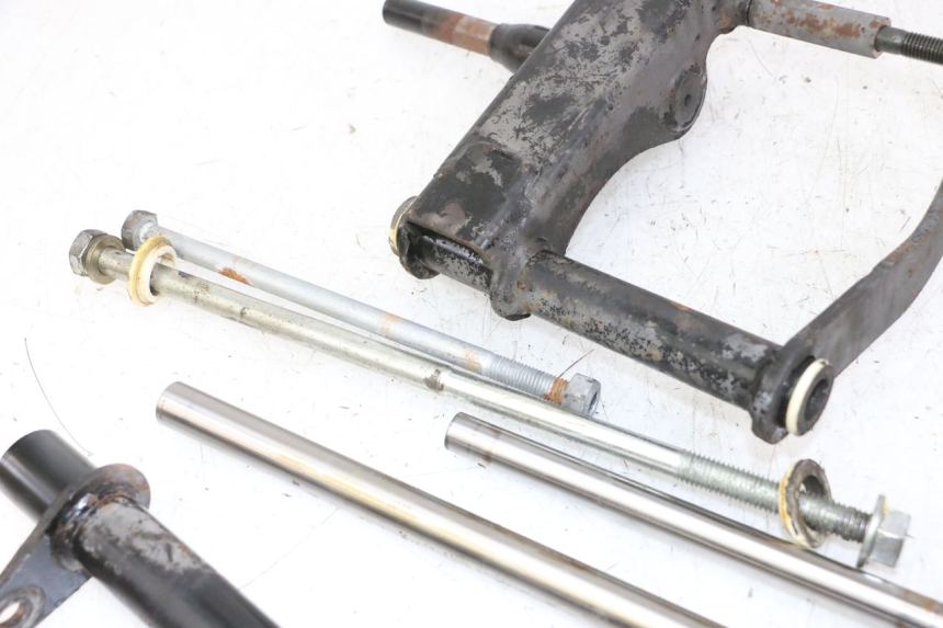 photo de SUPORTE DO MOTOR PIAGGIO VESPA GRANTURISMO 200 (2004 - 2005) - Peça verificada