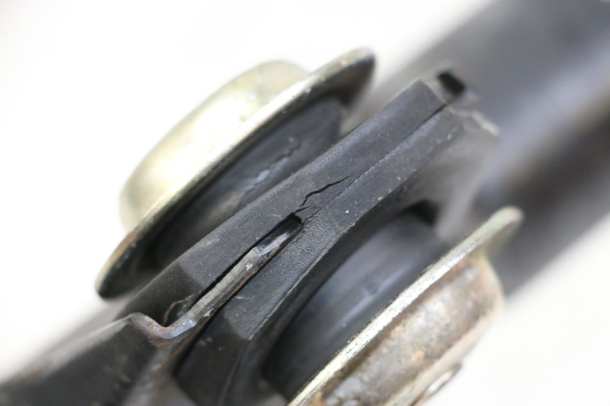 photo de SUPORTE DO MOTOR PIAGGIO VESPA LX 150 (2005 - 2013) - Outro ângulo de visão