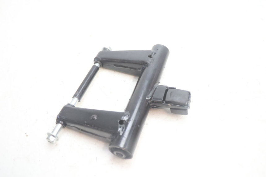 photo de SUPORTE DO MOTOR JM MOTORS R-MAX TECH 50 (2024 - 2026) - Estado da superfície