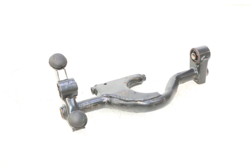 photo de SUPORTE DO MOTOR YIYING RETRO 125 (2008 - 2018) - Pontos de fixação