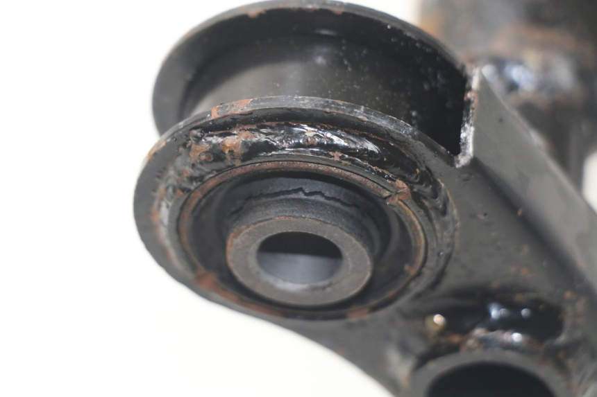 photo de SUPORTE DO MOTOR DAELIM S3 125 (2010 - 2017) - Detalhe da peça
