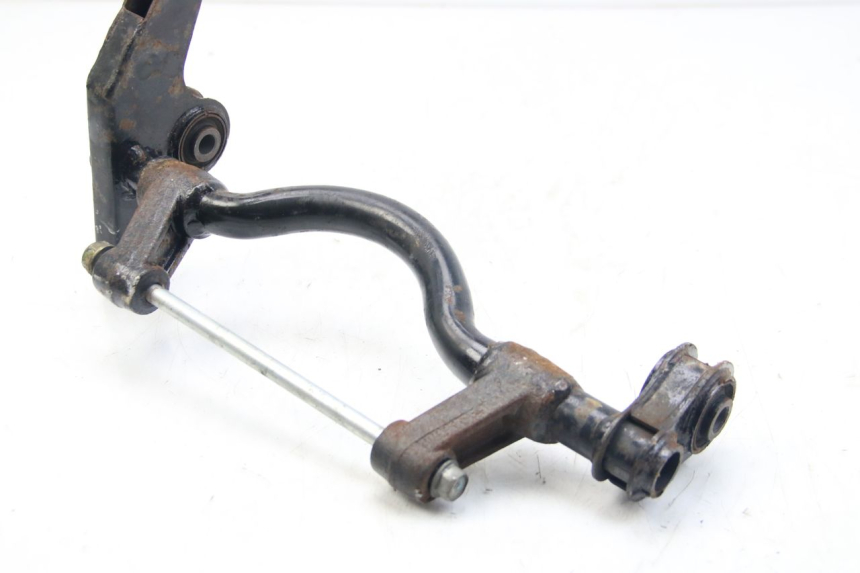 photo de SUPORTE DO MOTOR DAELIM S3 125 (2010 - 2017) - Outro ângulo de visão
