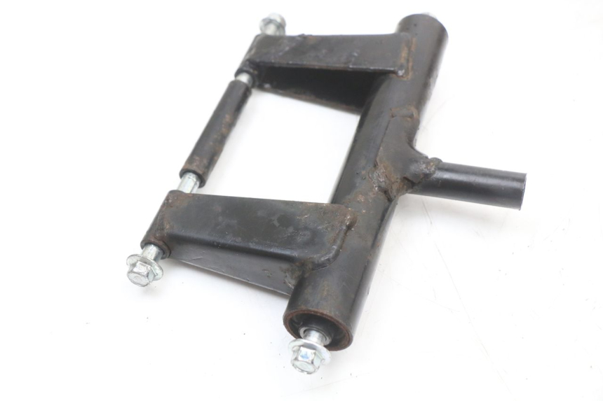photo de SUPORTE DO MOTOR JM MOTORS SANTANA 50 (2014 - 2023) - Outro ângulo de visão