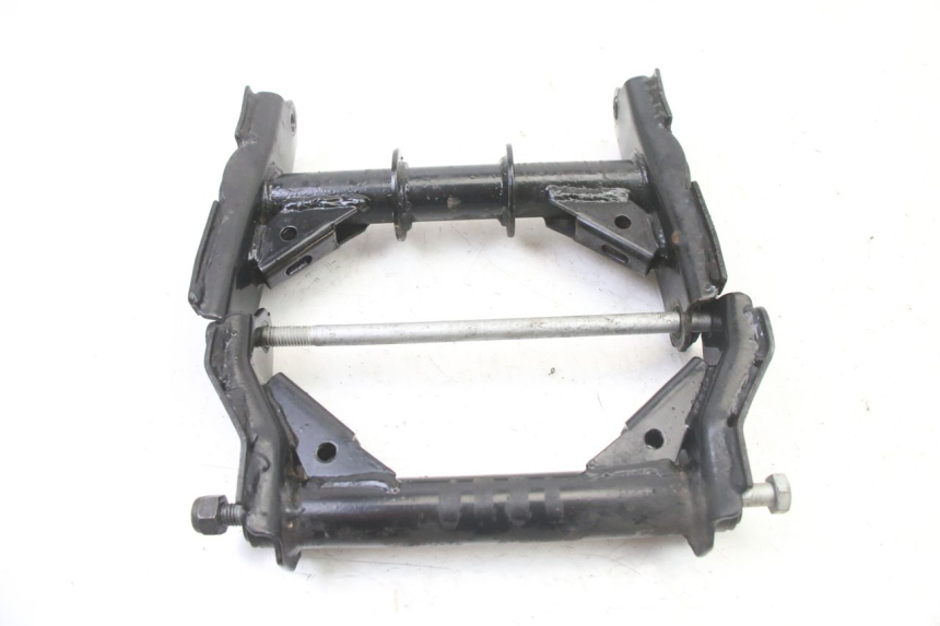 photo de SUPORTE DO MOTOR PEUGEOT SATELIS 125 (2013 - 2018) - Outro ângulo de visão