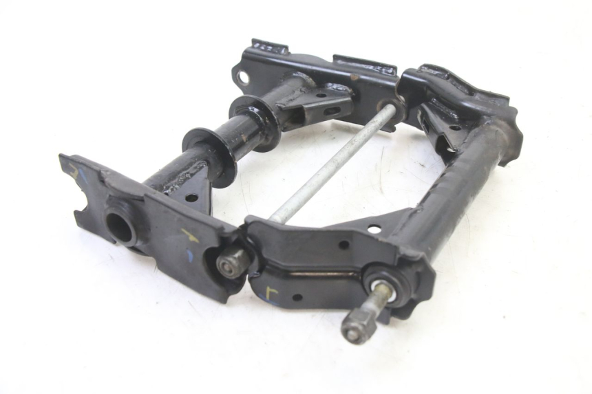 photo de SUPORTE DO MOTOR PEUGEOT SATELIS 125 (2013 - 2018) - Pontos de fixação