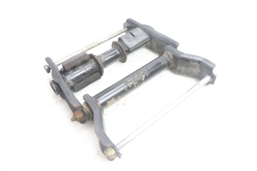 photo de SUPORTE DO MOTOR PEUGEOT SATELIS 125 (2006 - 2009) - Outro ângulo de visão