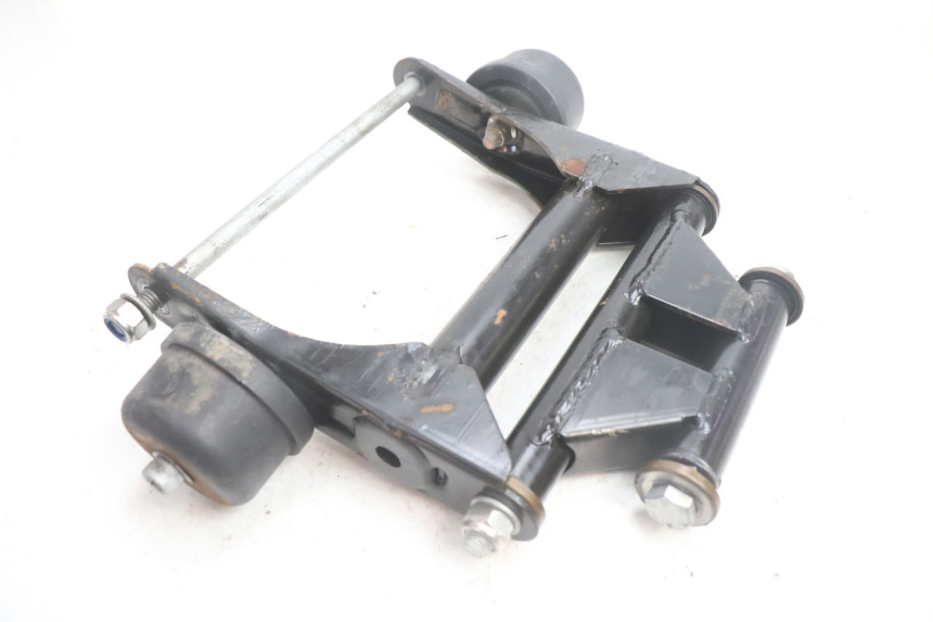 photo de SUPORTE DO MOTOR APRILIA SCARABEO GT 125 (1999 - 2007) - Detalhe da peça