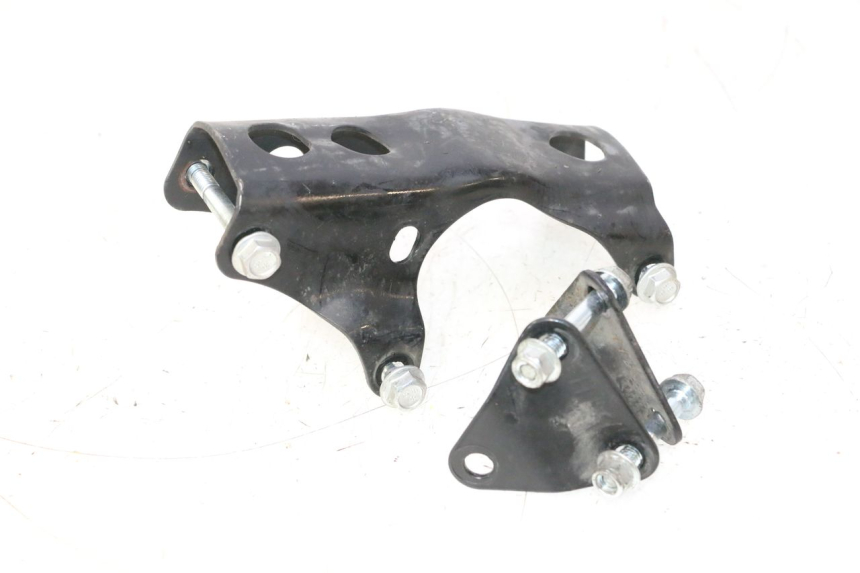 photo de SUPORTE DO MOTOR MASH SEVENTY FIVE 125 (2013 - 2021) - Zoom do estado de desgaste
