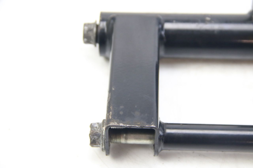 photo de SUPORTE DO MOTOR SUZUKI SIXTEEN 125 (2008 - 2010) - Imagem adicional