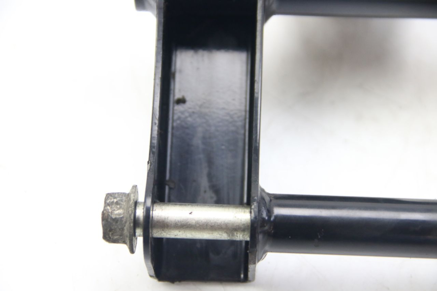 photo de SUPORTE DO MOTOR SUZUKI SIXTEEN 125 (2008 - 2010) - Ampliação técnica