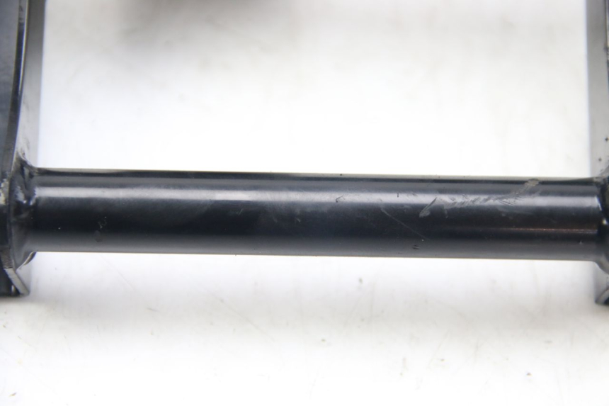 photo de SUPORTE DO MOTOR SUZUKI SIXTEEN 125 (2008 - 2010) - Vista geral