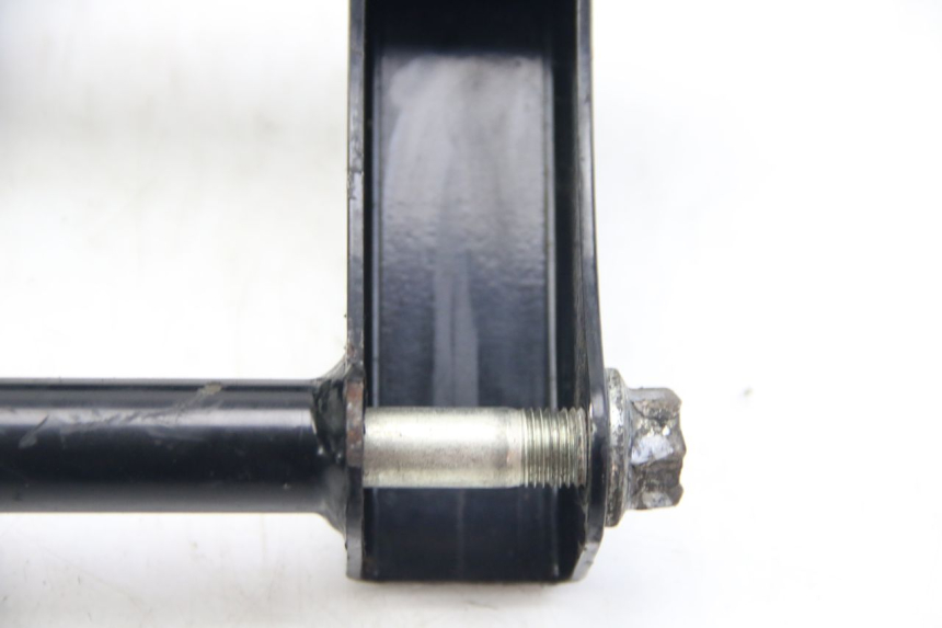 photo de SUPORTE DO MOTOR SUZUKI SIXTEEN 125 (2008 - 2010) - Pontos de fixação