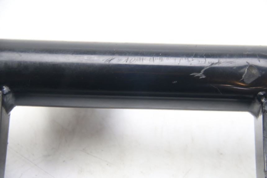 photo de SUPORTE DO MOTOR SUZUKI SIXTEEN 125 (2008 - 2010) - Peça verificada