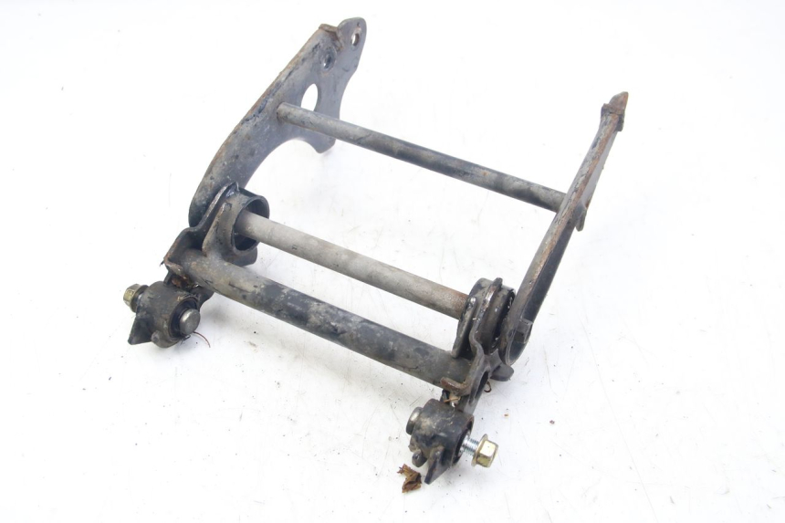 photo de SUPORTE DO MOTOR MBK SKYLINER 125 (1998 - 2001) - Outro ângulo de visão
