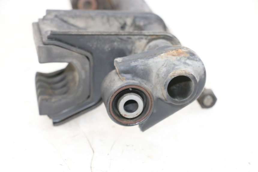 photo de SUPORTE DO MOTOR PEUGEOT SPEEDFIGHT 4 4T EFI 50 (2021 - 2025) - Zoom do estado de desgaste